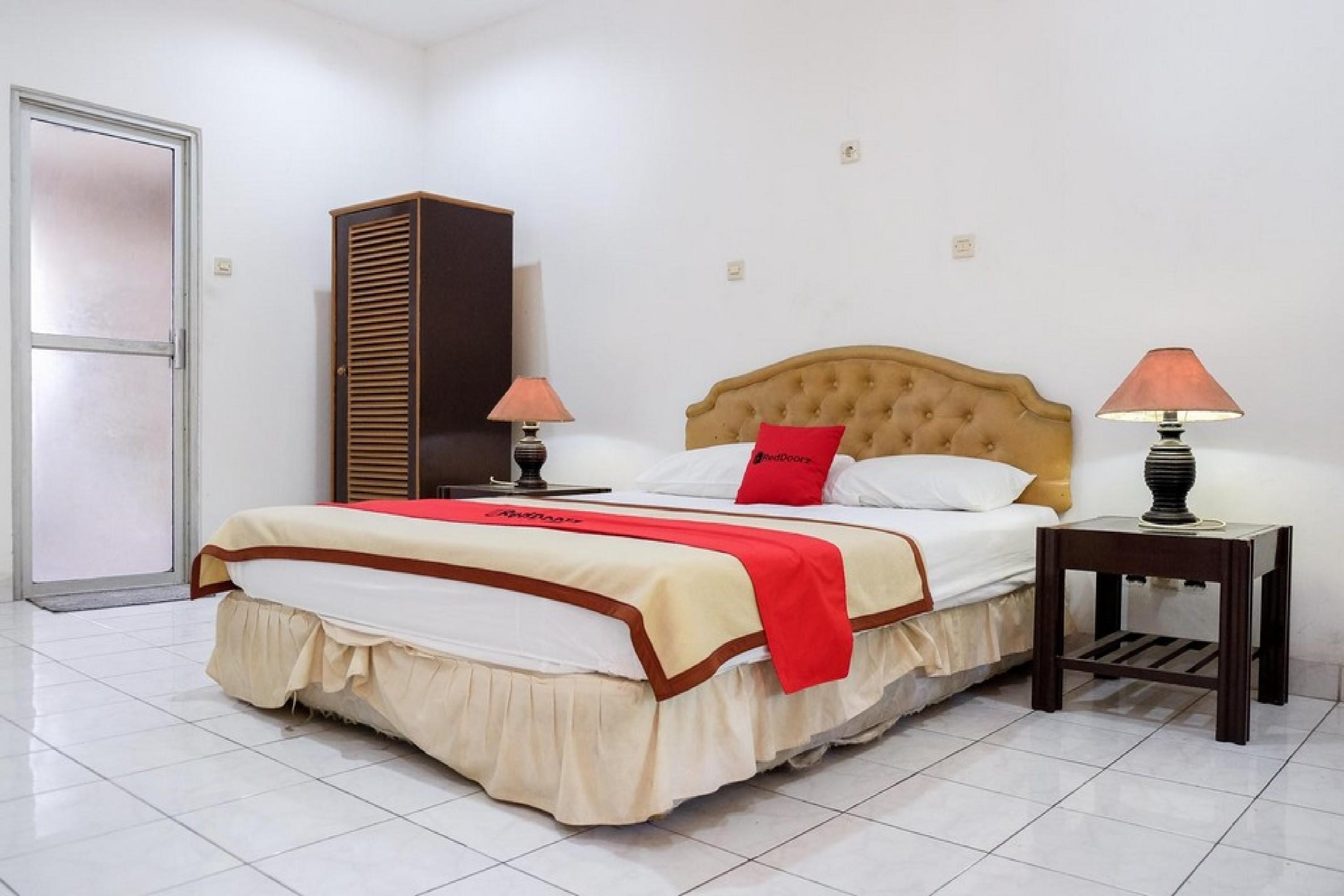 Reddoorz Plus Near Jalan Baru Bogor Exteriör bild